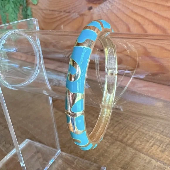 Turquoise Enameled Bangle Bracelet Clamper Style & Gold Tone Swirls Stack - Picture 3 of 7